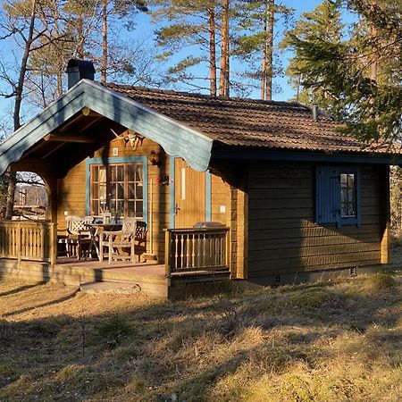 Timrad Stuga I Kanten Av Skogen Med Spa Moejlighet Мулльшё Экстерьер фото