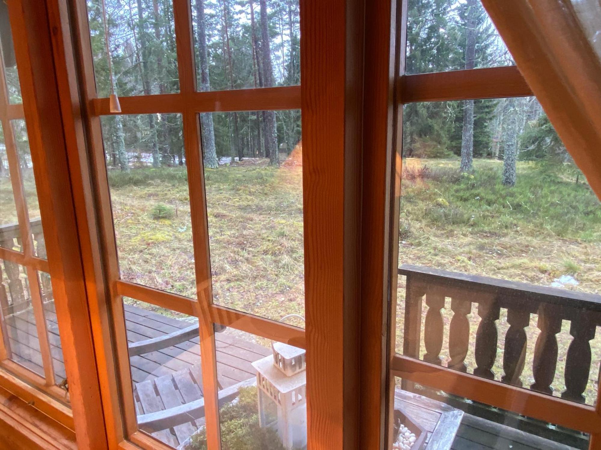 Timrad Stuga I Kanten Av Skogen Med Spa Moejlighet Мулльшё Экстерьер фото